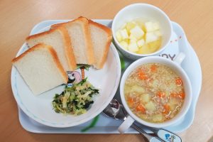 保育室マリン給食